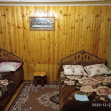 "Різьбярська Садиба" Slavske Δωμάτιο φωτογραφία