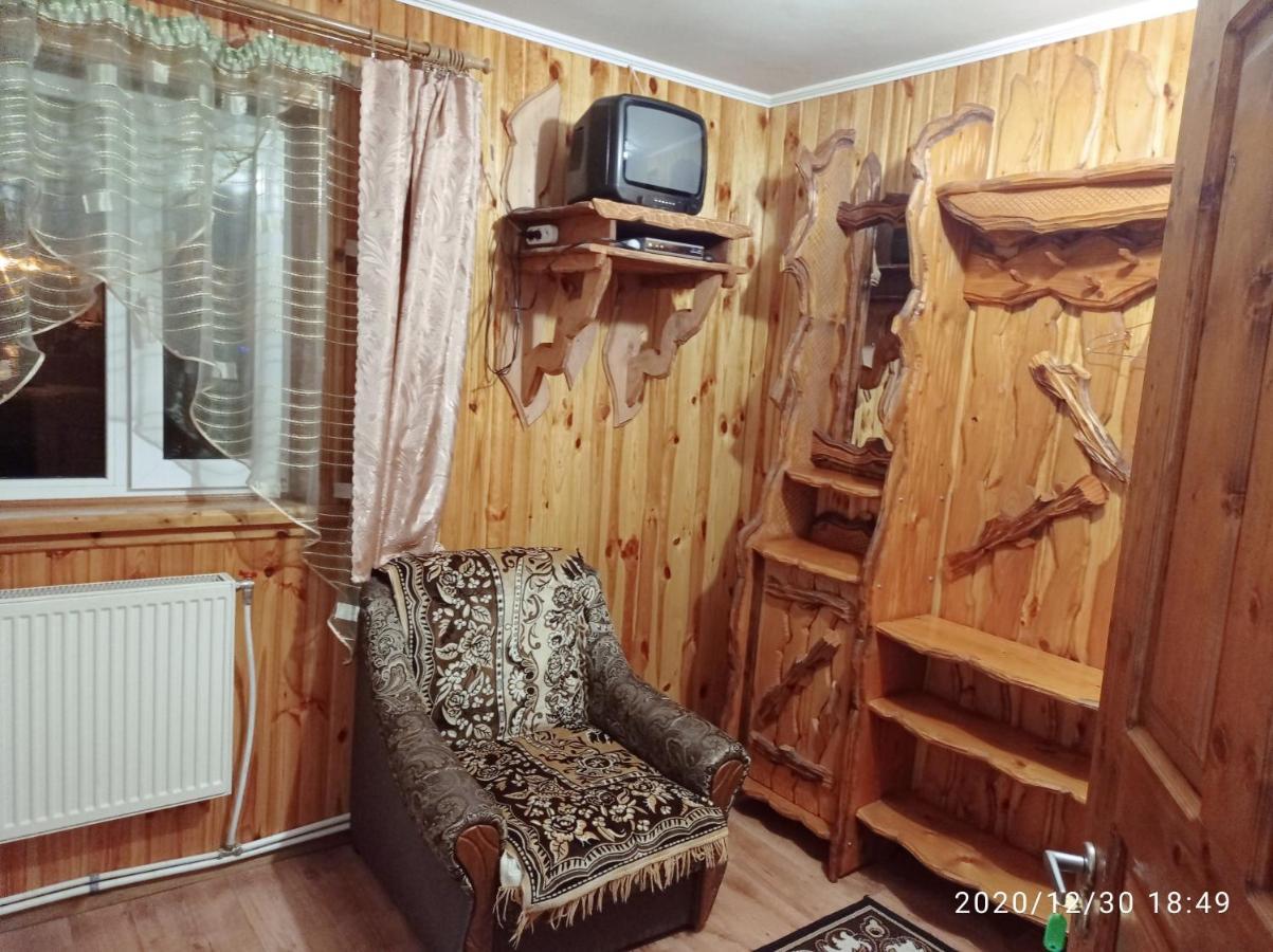 "Різьбярська Садиба" Slavske Δωμάτιο φωτογραφία