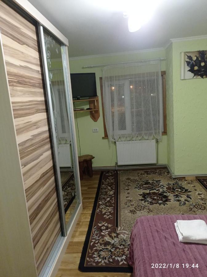 "Різьбярська Садиба" Slavske Εξωτερικό φωτογραφία