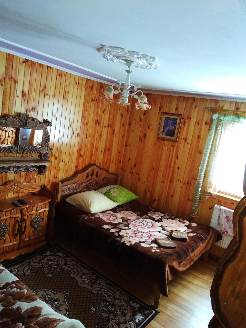 "Різьбярська Садиба" Slavske Εξωτερικό φωτογραφία
