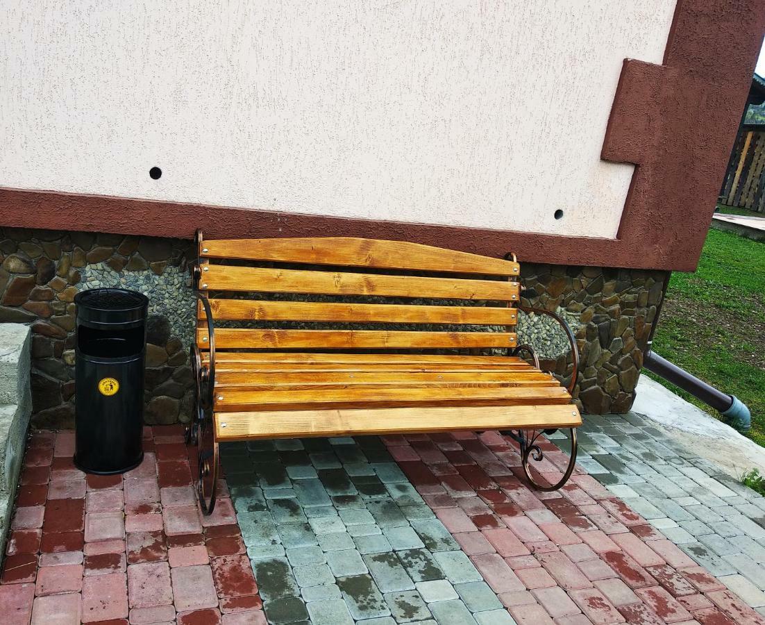 "Різьбярська Садиба" Slavske Εξωτερικό φωτογραφία
